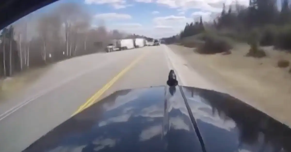 Milagro en autopista de Ontario captado en video